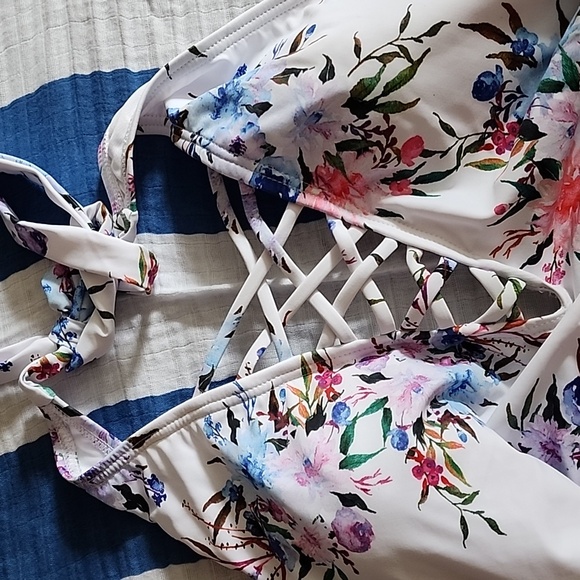 PINKBLUSH maternity Swim set, floral top navy bottom, Size Large, - Picture 5 of 11